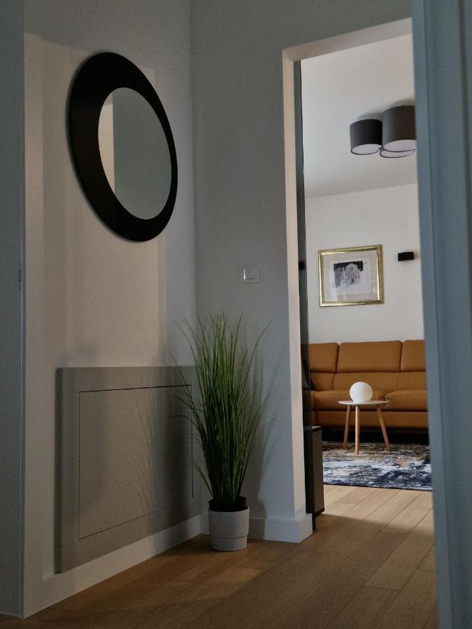 Apartman Eva, Moderan Stan U Srcu Zagorja คาปรินา ภายนอก รูปภาพ